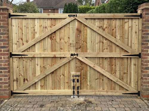 Wooden driveway gates heavy - driveway,